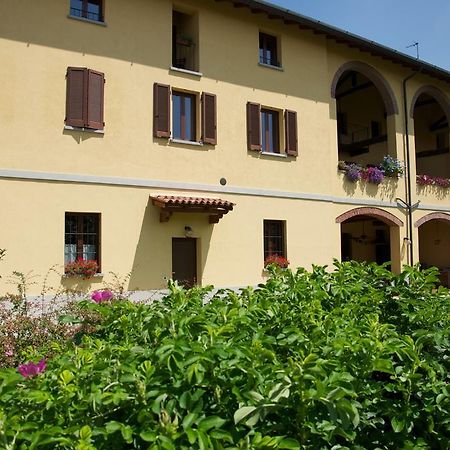 Cascina Delle Mele Bed and Breakfast Vittuone Eksteriør billede