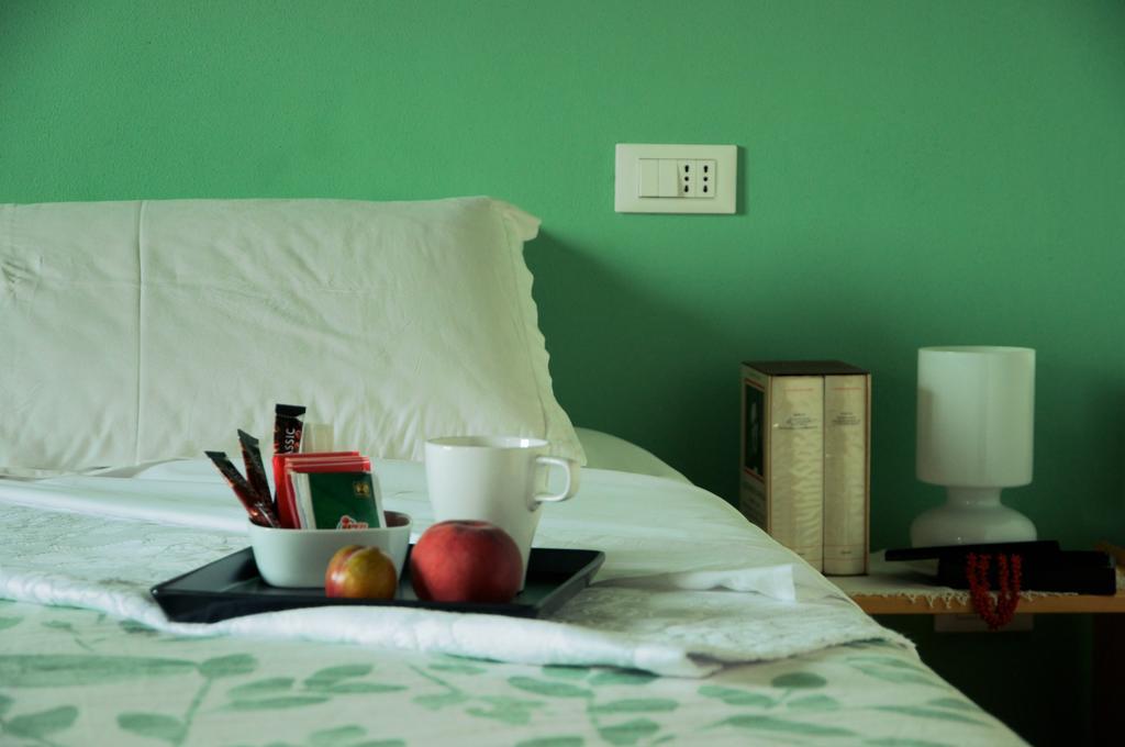 Cascina Delle Mele Bed and Breakfast Vittuone Eksteriør billede