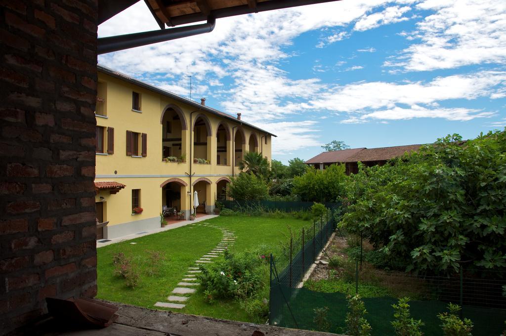 Cascina Delle Mele Bed and Breakfast Vittuone Eksteriør billede