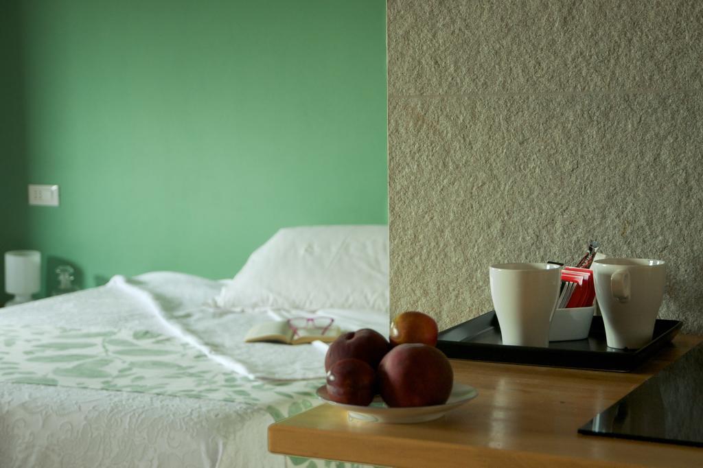 Cascina Delle Mele Bed and Breakfast Vittuone Eksteriør billede